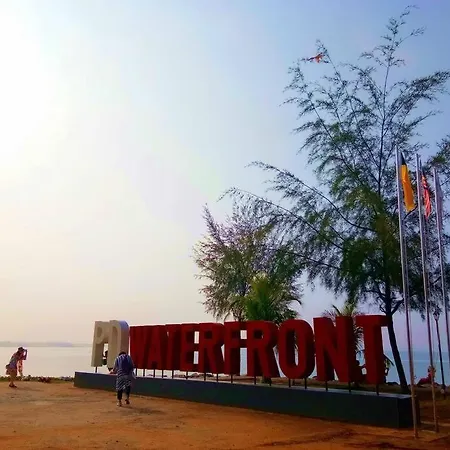 Pd D'Wharf Premium Suite - Full Seaview Port Dickson Exterior photo